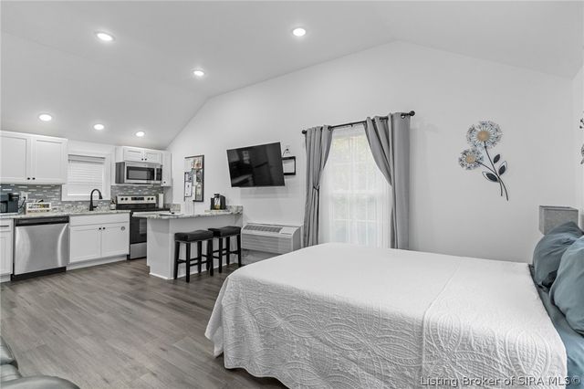 118 Ferry Street, Madison, IN 47250