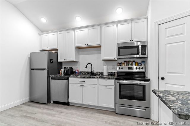 118 Ferry Street, Madison, IN 47250