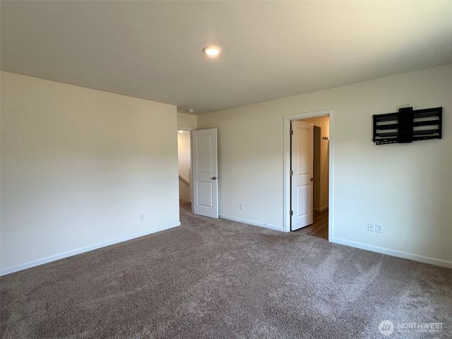 6319 121st Ave E, Puyallup, WA 98372