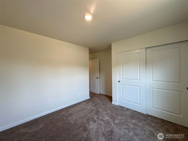 6319 121st Ave E, Puyallup, WA 98372