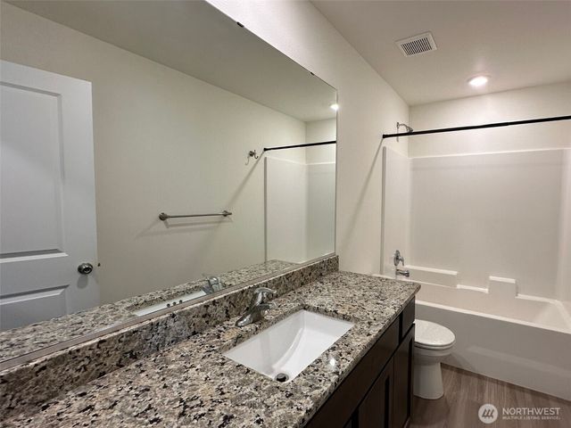 6319 121st Ave E, Puyallup, WA 98372
