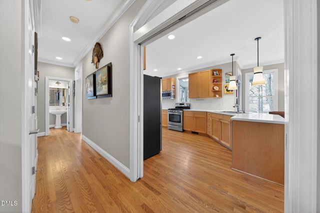 403 Rossburn Way, Chapel Hill, NC 27516