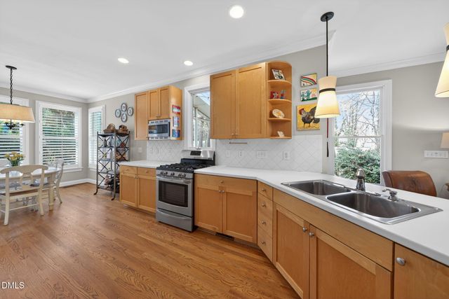 403 Rossburn Way, Chapel Hill, NC 27516