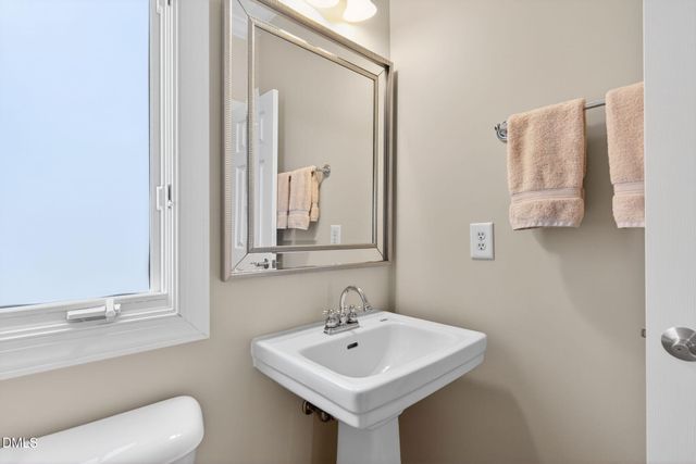 403 Rossburn Way, Chapel Hill, NC 27516