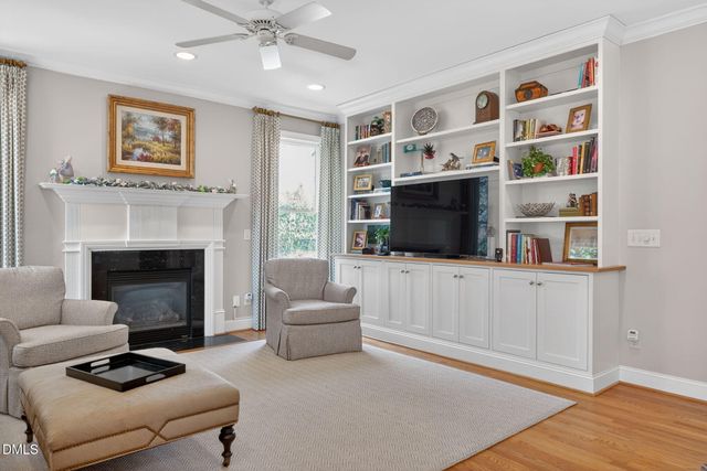 403 Rossburn Way, Chapel Hill, NC 27516