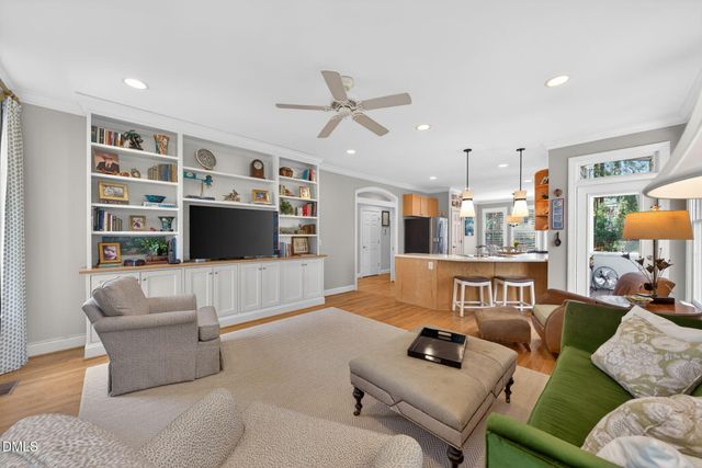 403 Rossburn Way, Chapel Hill, NC 27516