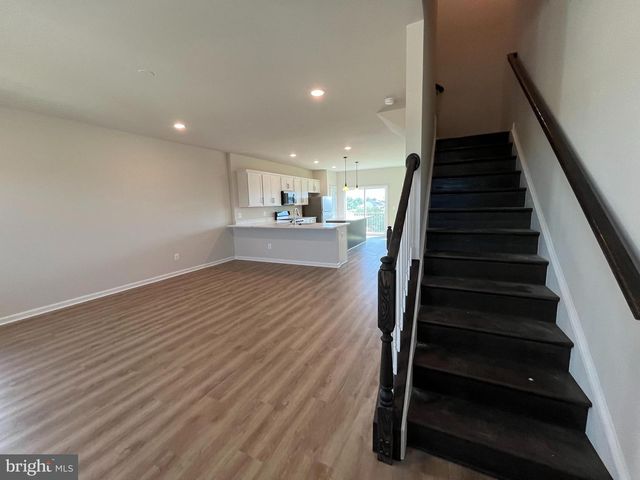 126 SWANSONG PL, Winchester, VA 22603
