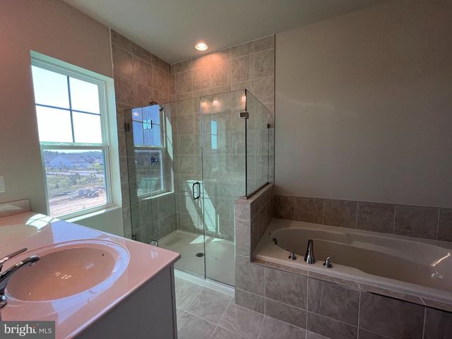 126 SWANSONG PL, Winchester, VA 22603