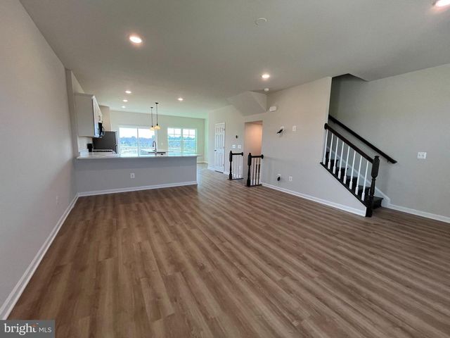 126 SWANSONG PL, Winchester, VA 22603