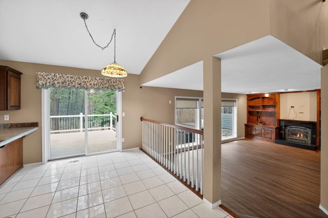 15920 N Glencrest Dr, Spokane, WA 99208