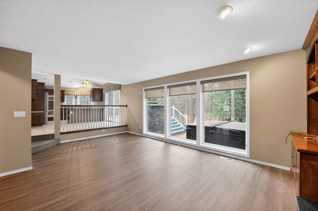 15920 N Glencrest Dr, Spokane, WA 99208