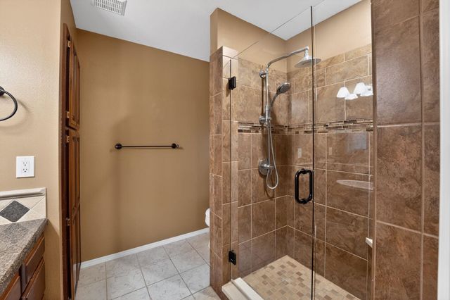 15920 N Glencrest Dr, Spokane, WA 99208