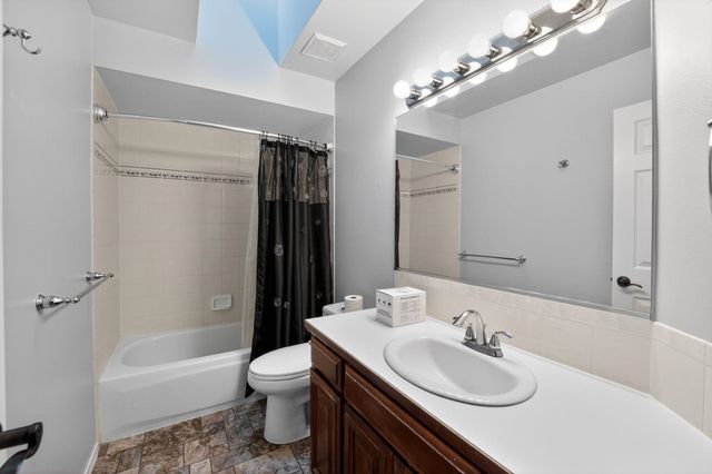 15920 N Glencrest Dr, Spokane, WA 99208