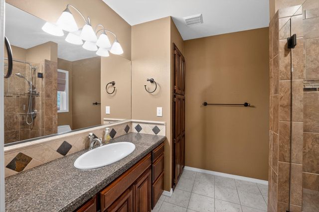 15920 N Glencrest Dr, Spokane, WA 99208