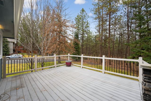 15920 N Glencrest Dr, Spokane, WA 99208