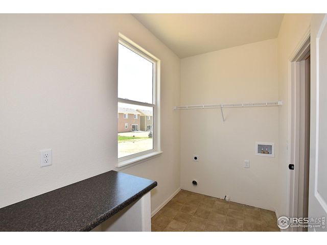 2374 Jasmine Ln, Johnstown, CO 80534