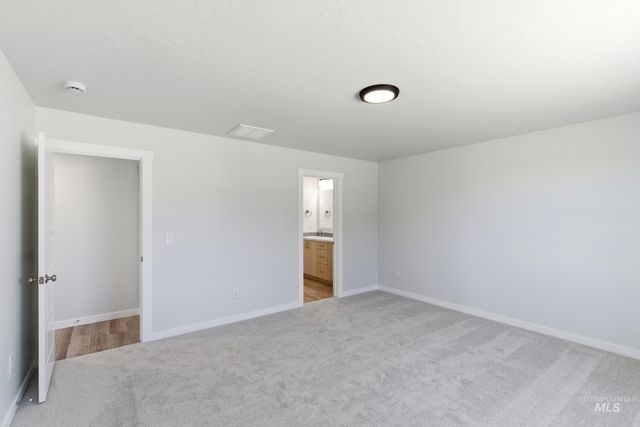 15387 Albatross Ave, Nampa, ID 83651
