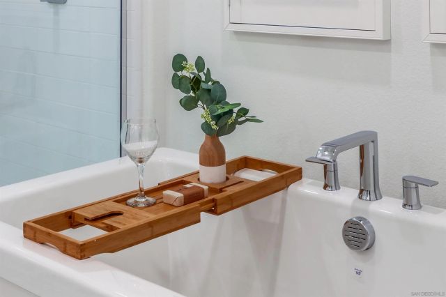 16869 Colin, San Diego, CA 92127