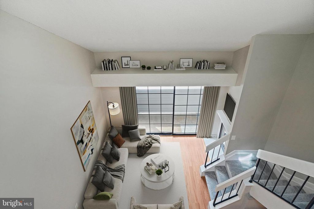1605 CARRIAGE HOUSE TER #H, Silver Spring, MD 20904