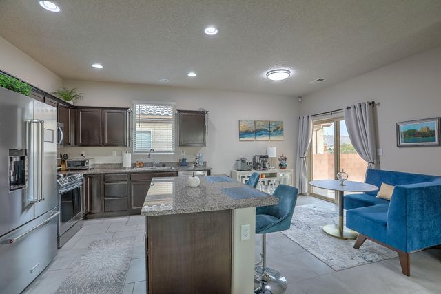 4144 Skyline Loop NE, Rio Rancho, NM 87144