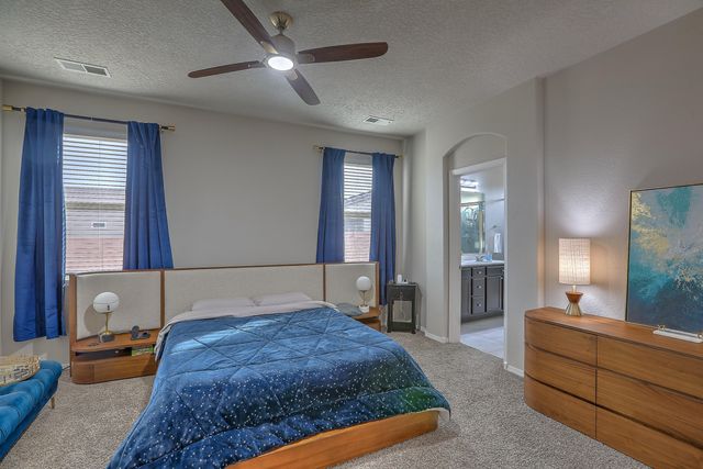 4144 Skyline Loop NE, Rio Rancho, NM 87144