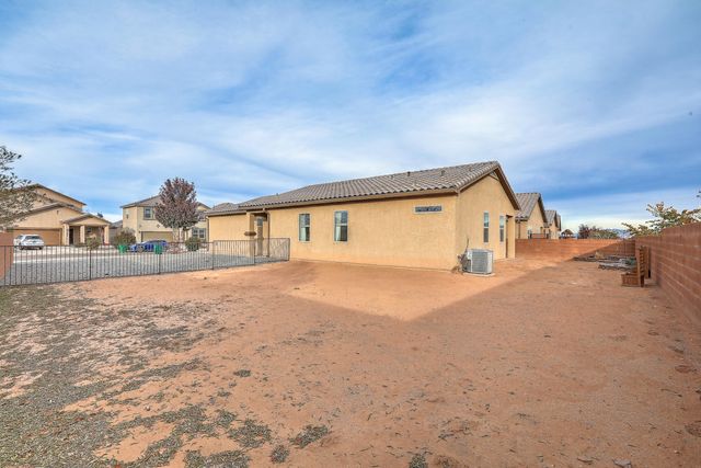 4144 Skyline Loop NE, Rio Rancho, NM 87144