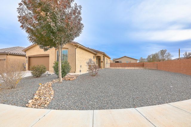 4144 Skyline Loop NE, Rio Rancho, NM 87144