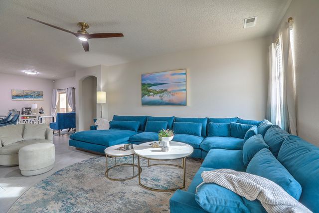 4144 Skyline Loop NE, Rio Rancho, NM 87144