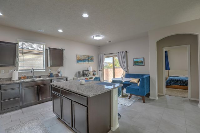 4144 Skyline Loop NE, Rio Rancho, NM 87144