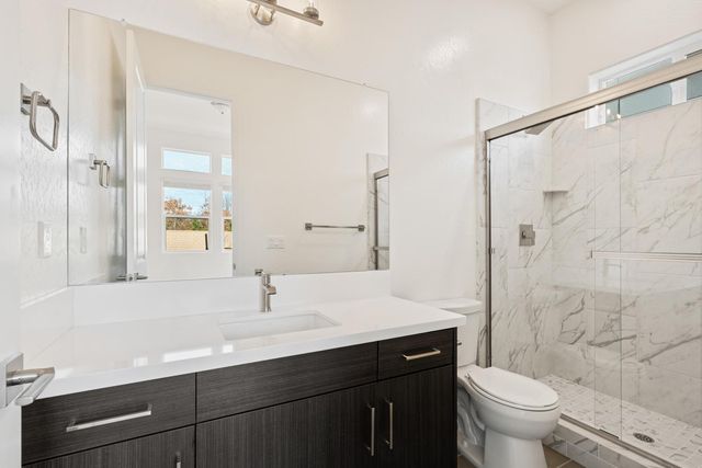 1584 Heirloom Avenue, Clovis, CA 93619