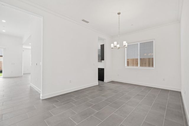 1584 Heirloom Avenue, Clovis, CA 93619