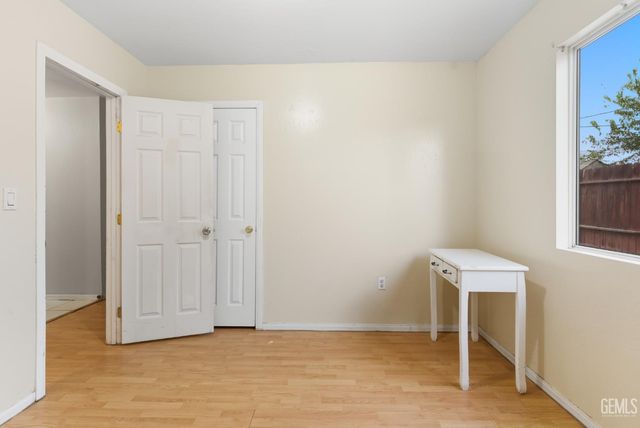 0 214 lierly Street, Taft, CA 93268