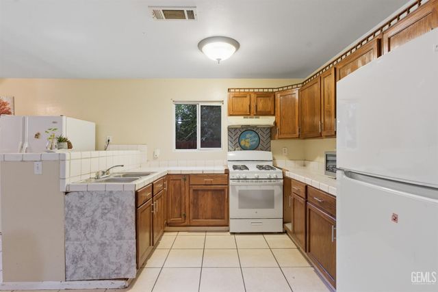 0 214 lierly Street, Taft, CA 93268