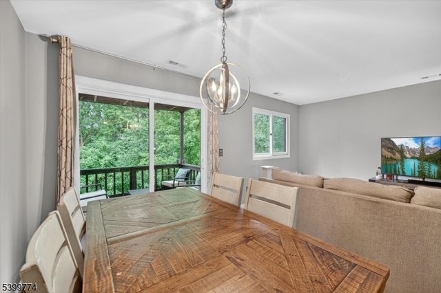 1 Purgatory Ct, Vernon Twp., NJ 07462