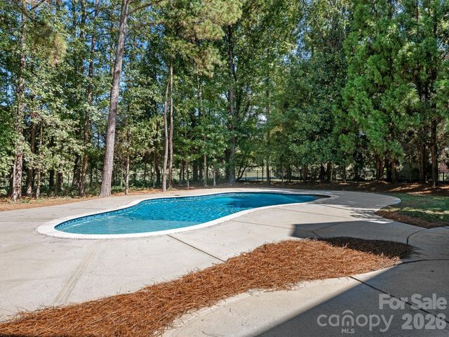 9200 Skipaway Drive, Waxhaw, NC 28173