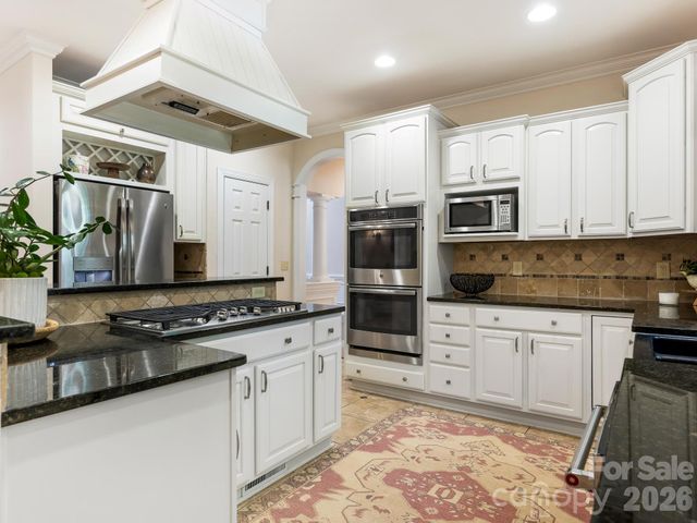9200 Skipaway Drive, Waxhaw, NC 28173