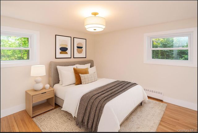 11 Tree Top Lane, Poughkeepsie, NY 12603