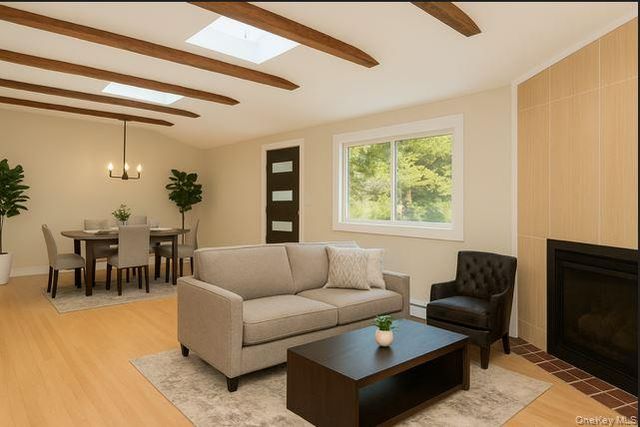 11 Tree Top Lane, Poughkeepsie, NY 12603