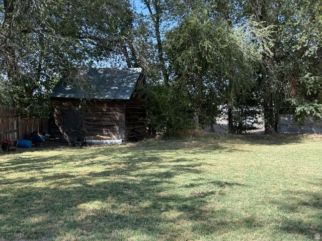 54 W 2000 N, Sunset, UT 84015
