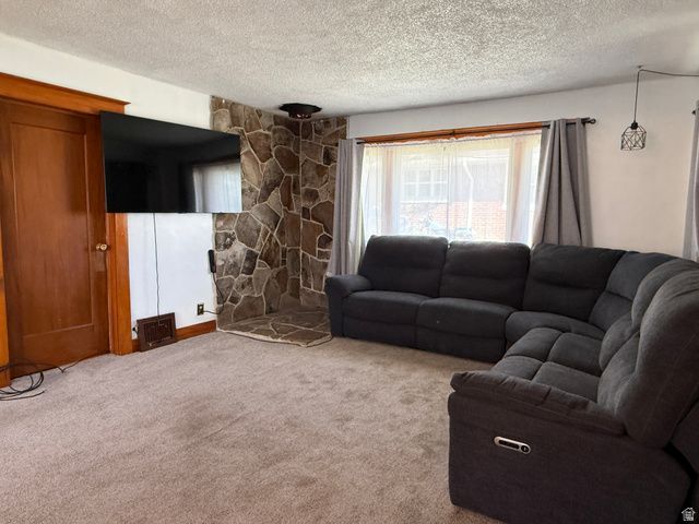 54 W 2000 N, Sunset, UT 84015
