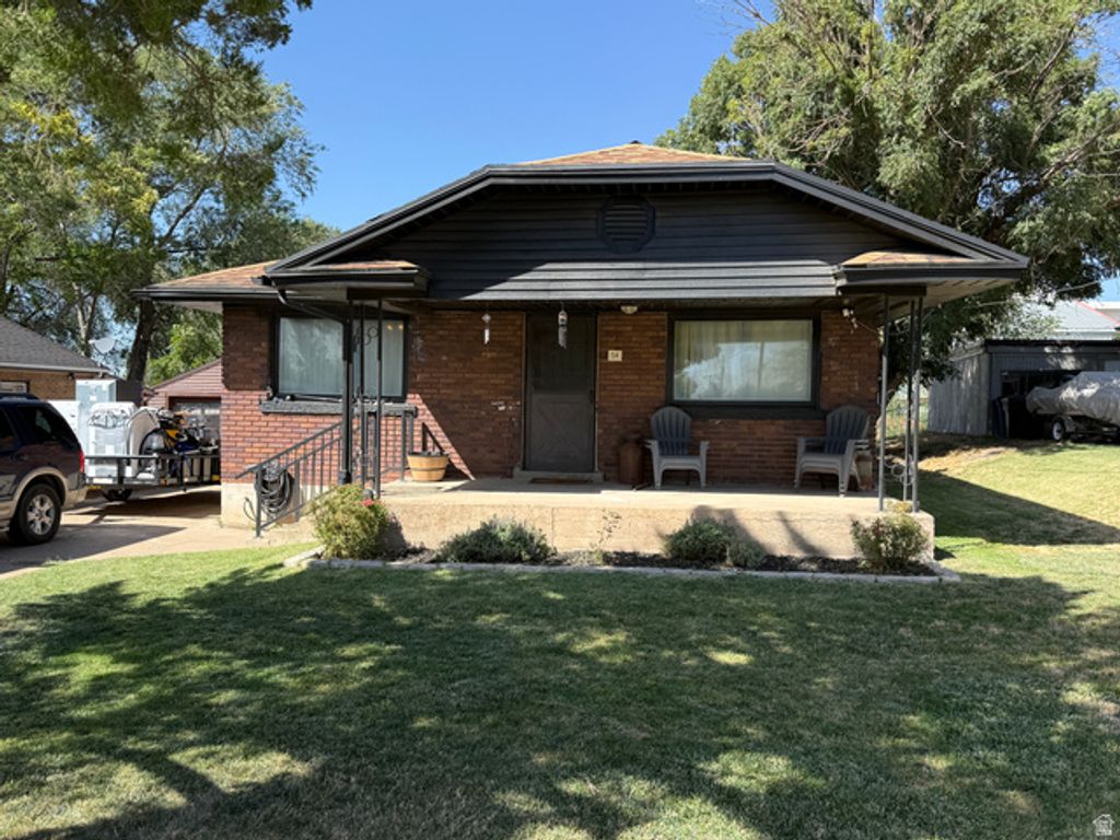 54 W 2000 N, Sunset, UT 84015 — exterior