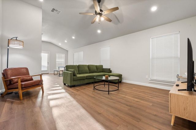 2126 Langford Avenue, Lubbock, TX 79407