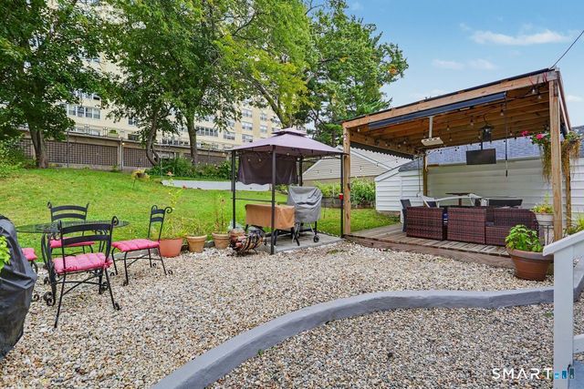 76-78 Suburban Avenue, Bridgeport, CT 06604