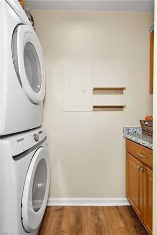 400 Bracknell Arch Apt A, Chesapeake, VA 23320