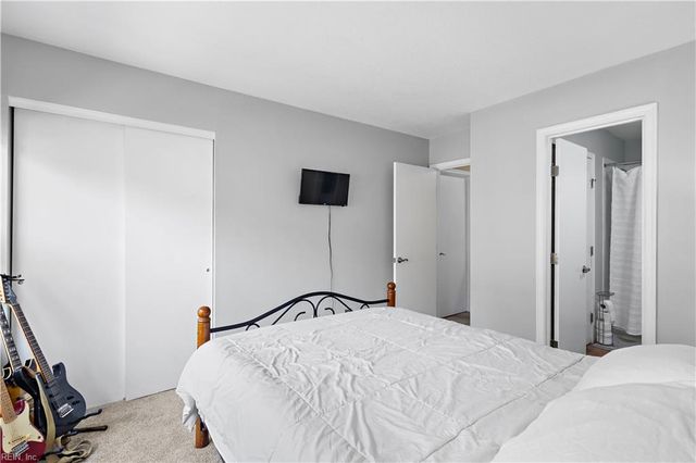 400 Bracknell Arch Apt A, Chesapeake, VA 23320