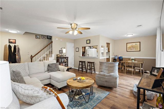 400 Bracknell Arch Apt A, Chesapeake, VA 23320