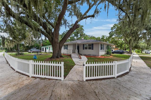 703 INTERLACHEN PKWY, Lakeland, FL 33801