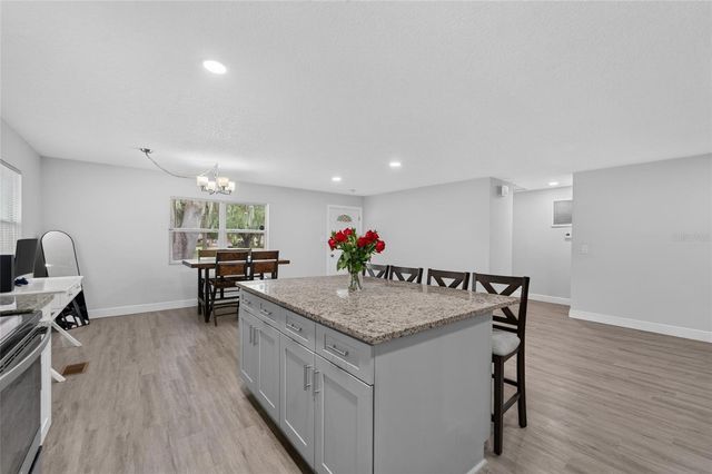 703 INTERLACHEN PKWY, Lakeland, FL 33801