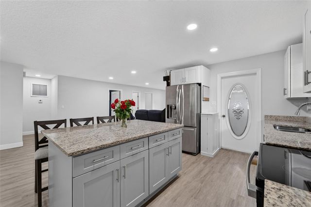 703 INTERLACHEN PKWY, Lakeland, FL 33801