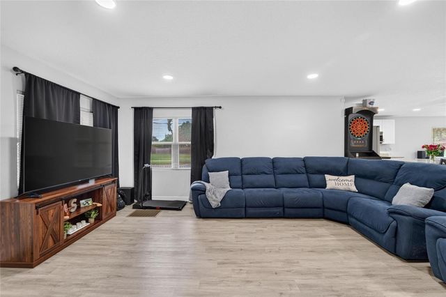 703 INTERLACHEN PKWY, Lakeland, FL 33801